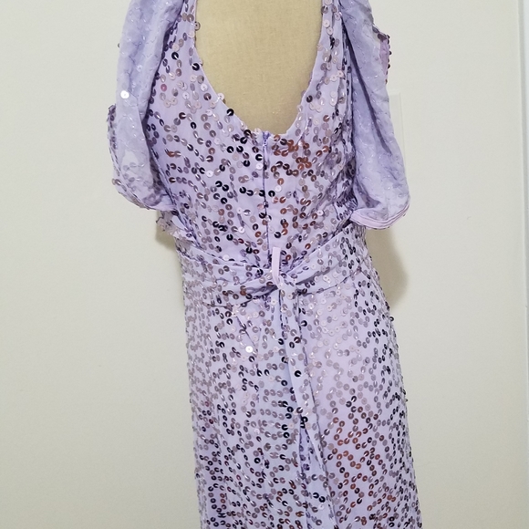 Sequin Cape midi Dress - Picture 8 of 10